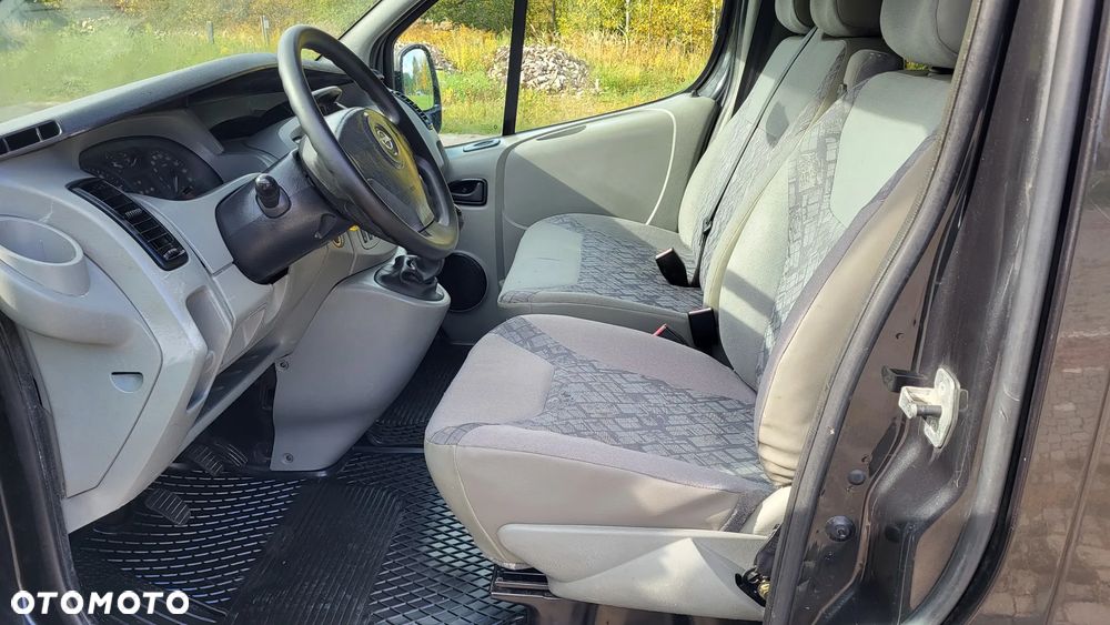 Opel Vivaro - 9