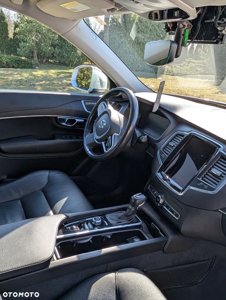 Volvo XC 90 - 18
