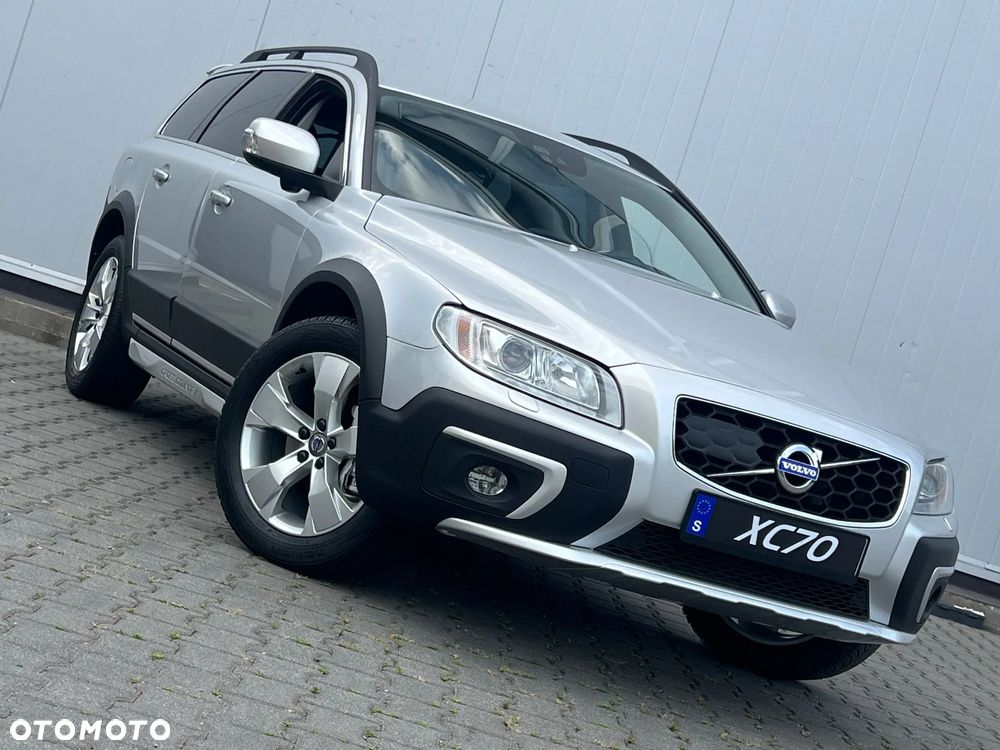 Volvo XC 70 D5 AWD Dynamic Summum - 3