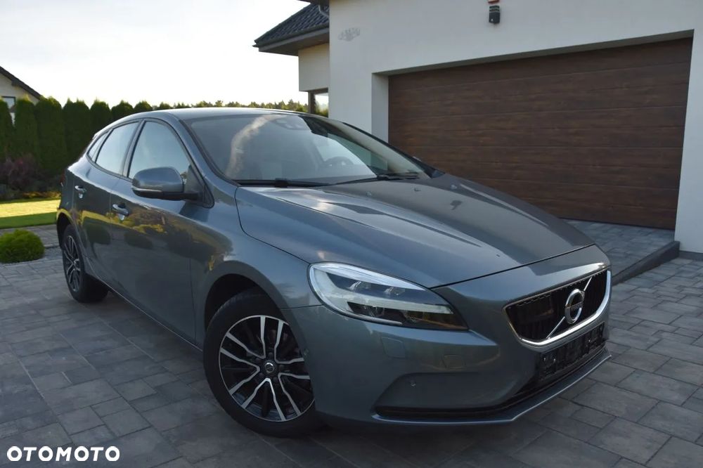 Volvo V40 D2 Drive-E Momentum - 8