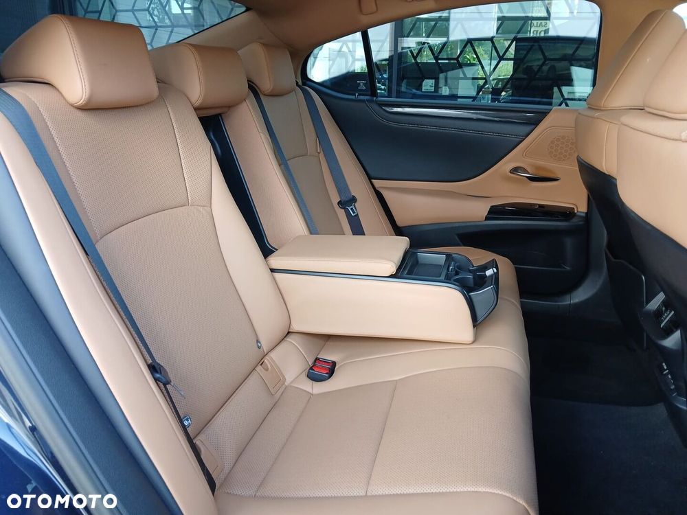 Lexus ES - 29