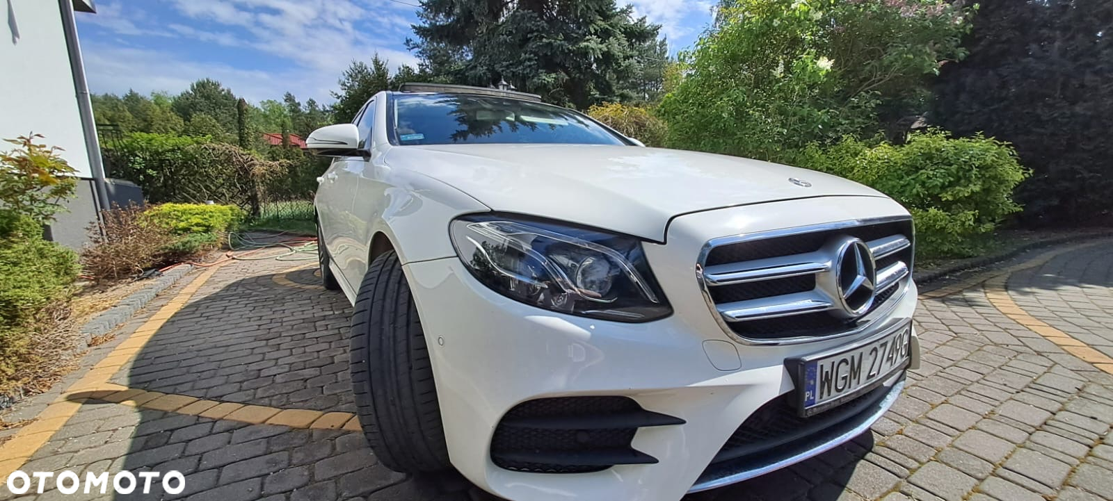 Mercedes-Benz Klasa E 220 d 4-Matic 9G-TRONIC - 28