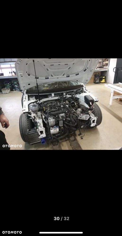 Volkswagen Golf - 25