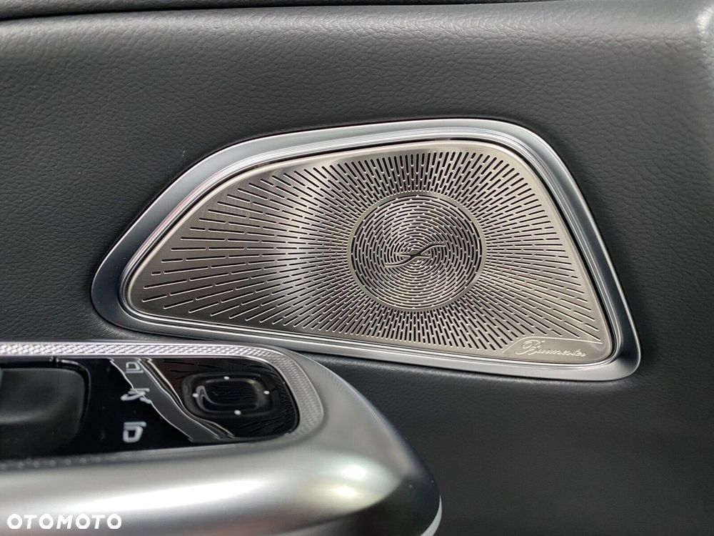 Mercedes-Benz Klasa E - 9