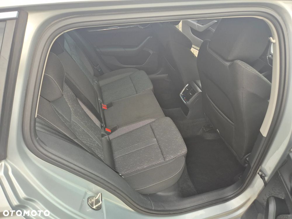 Skoda Octavia 2.0 TDI Style DSG - 25