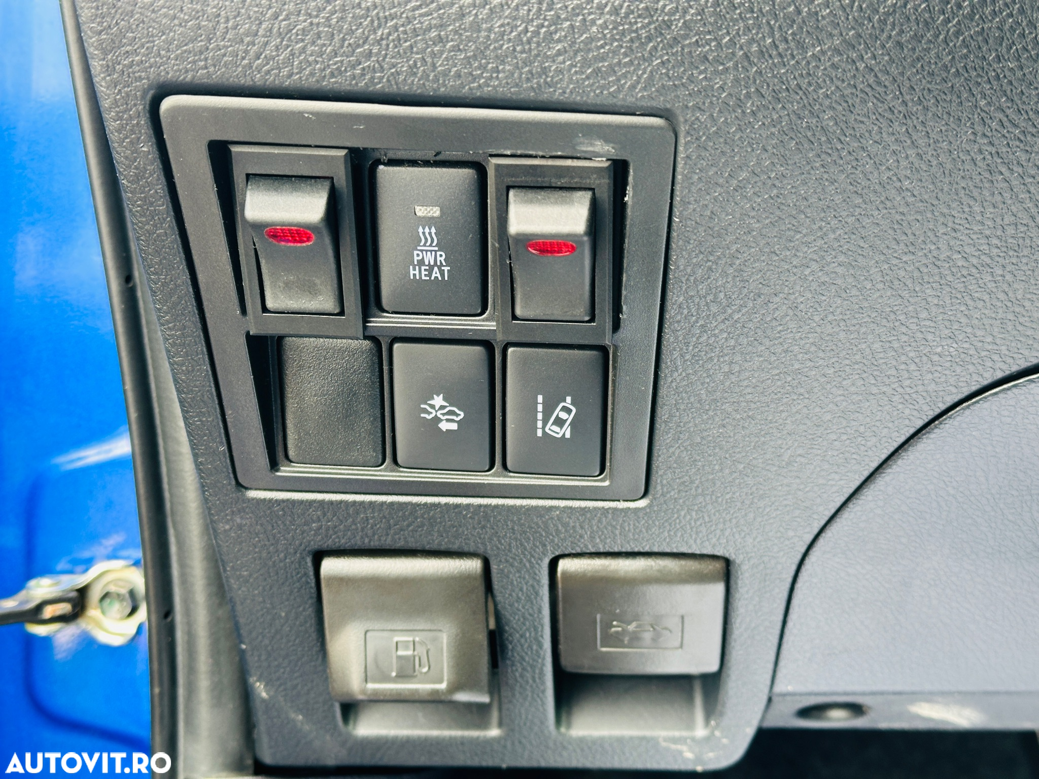 Toyota Hilux - 24