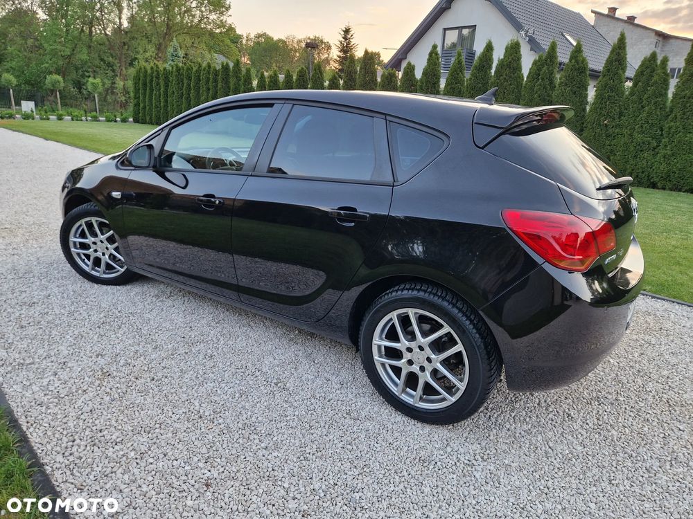 Opel Astra 1.6 NAVI - 3