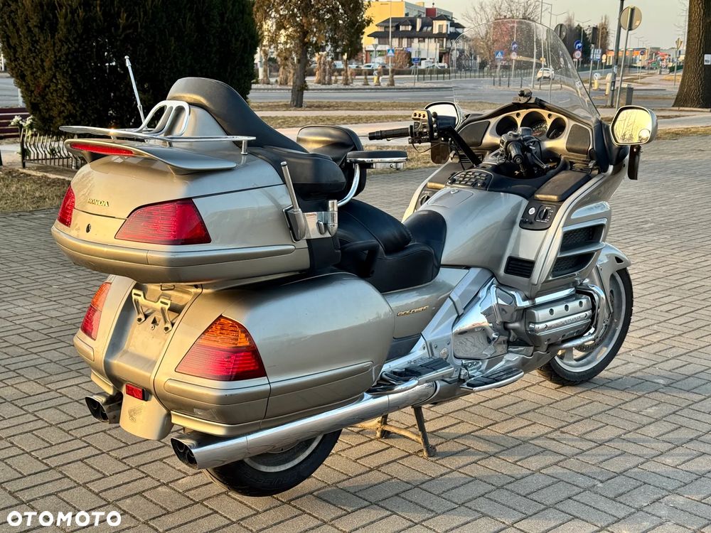 Honda GL - 6