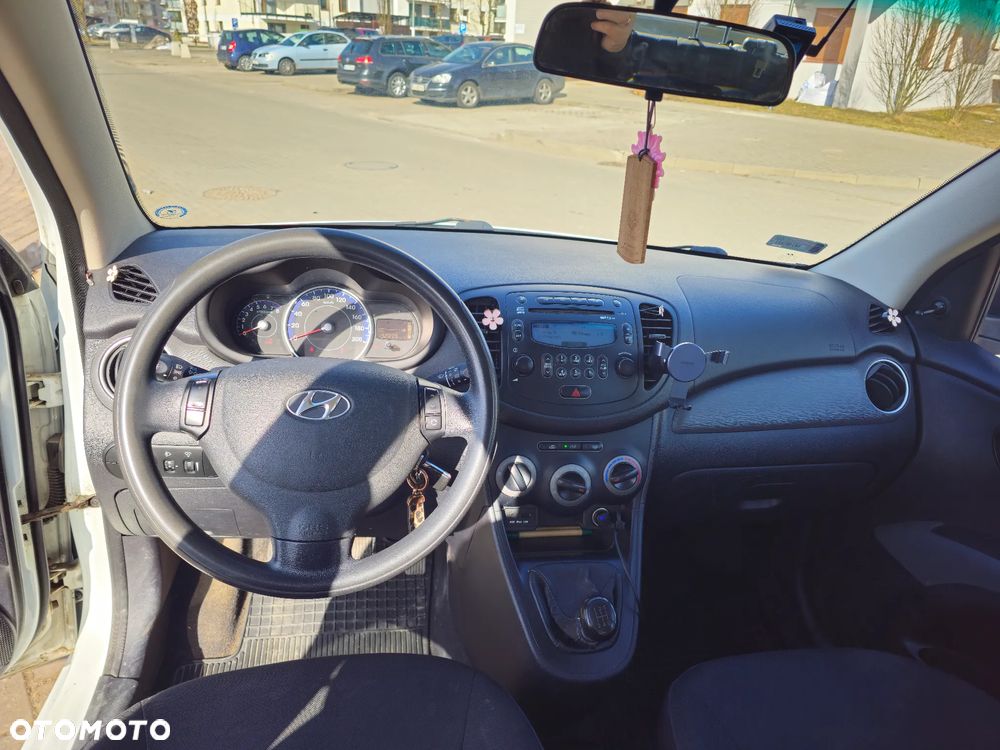 Hyundai i10 1.1 Base - 6