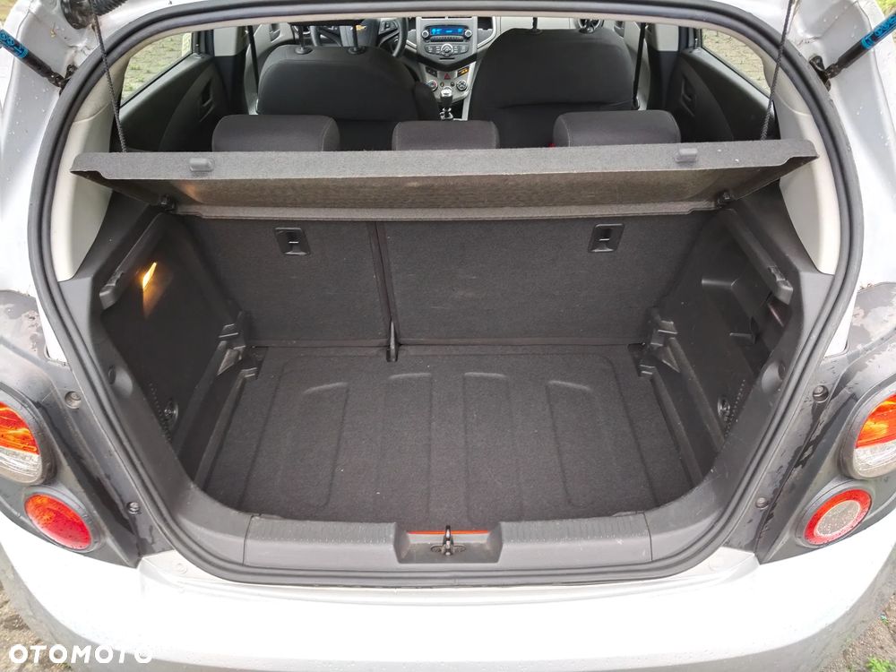 Chevrolet Aveo 1.2 LT+ - 14
