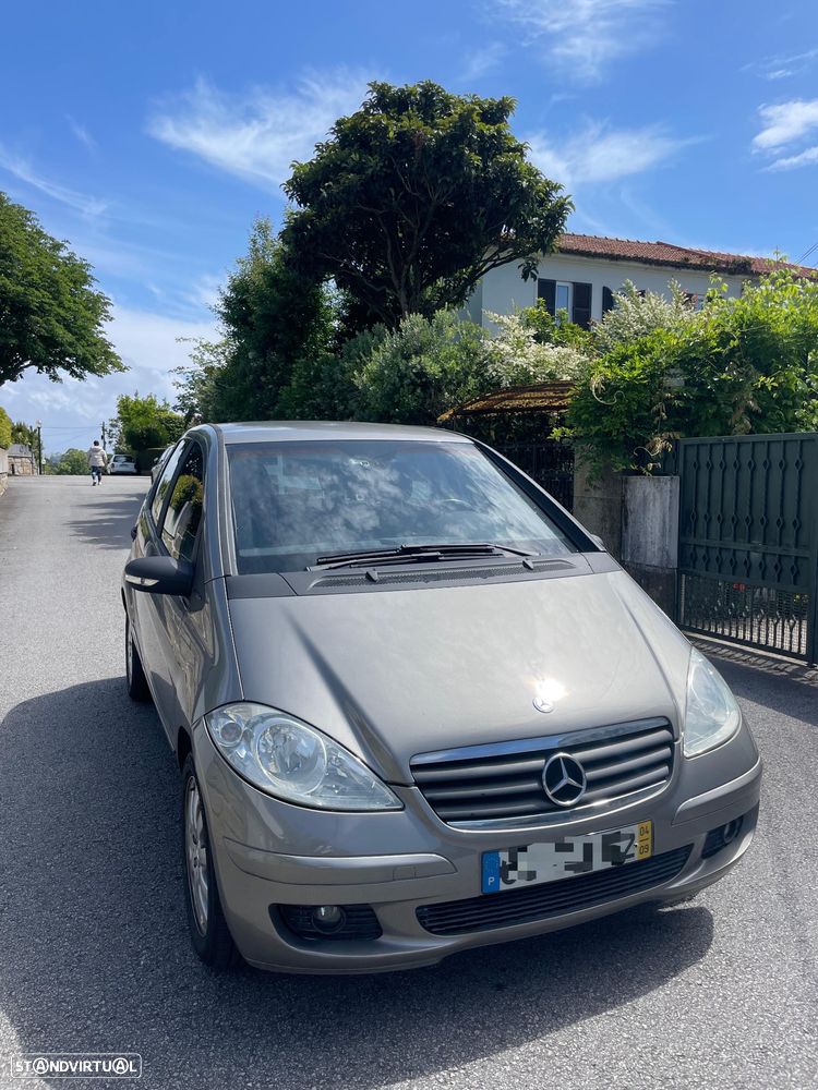 Mercedes-Benz A 150 Classic Edition 10 - 2
