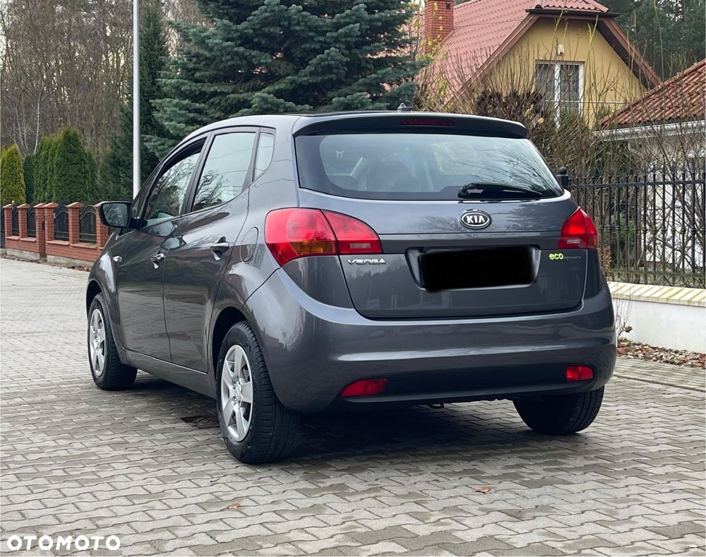 Kia Venga 1.4 CVVT Edition 7 - 16