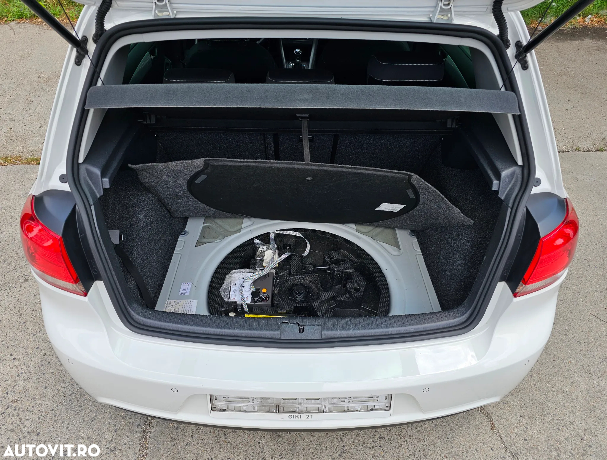 Volkswagen Golf - 17