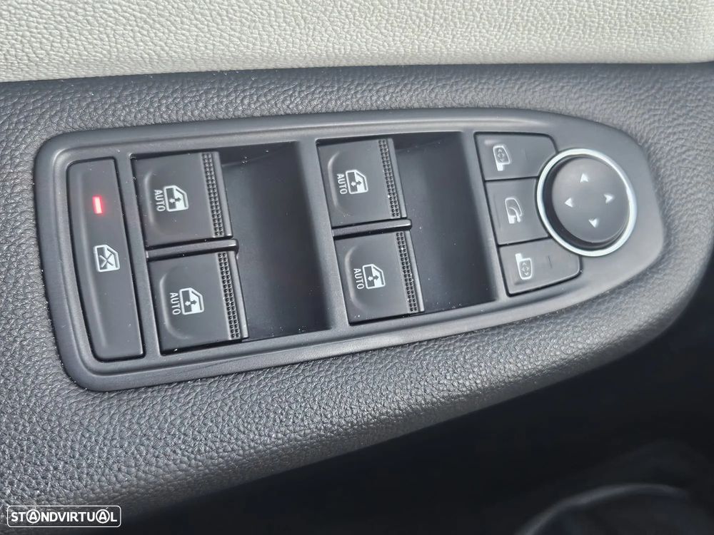 Renault Clio 1.0 TCe Techno - 8