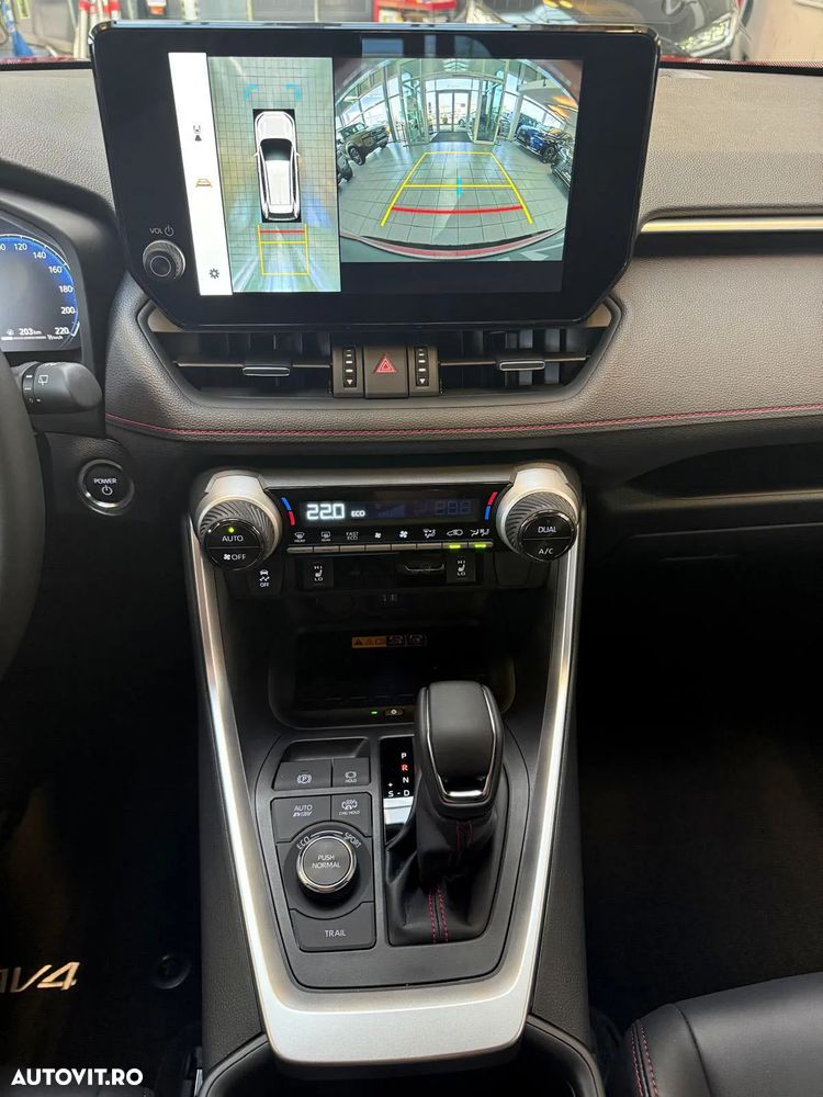 Toyota RAV4 Plug-in-Hybrid - 12