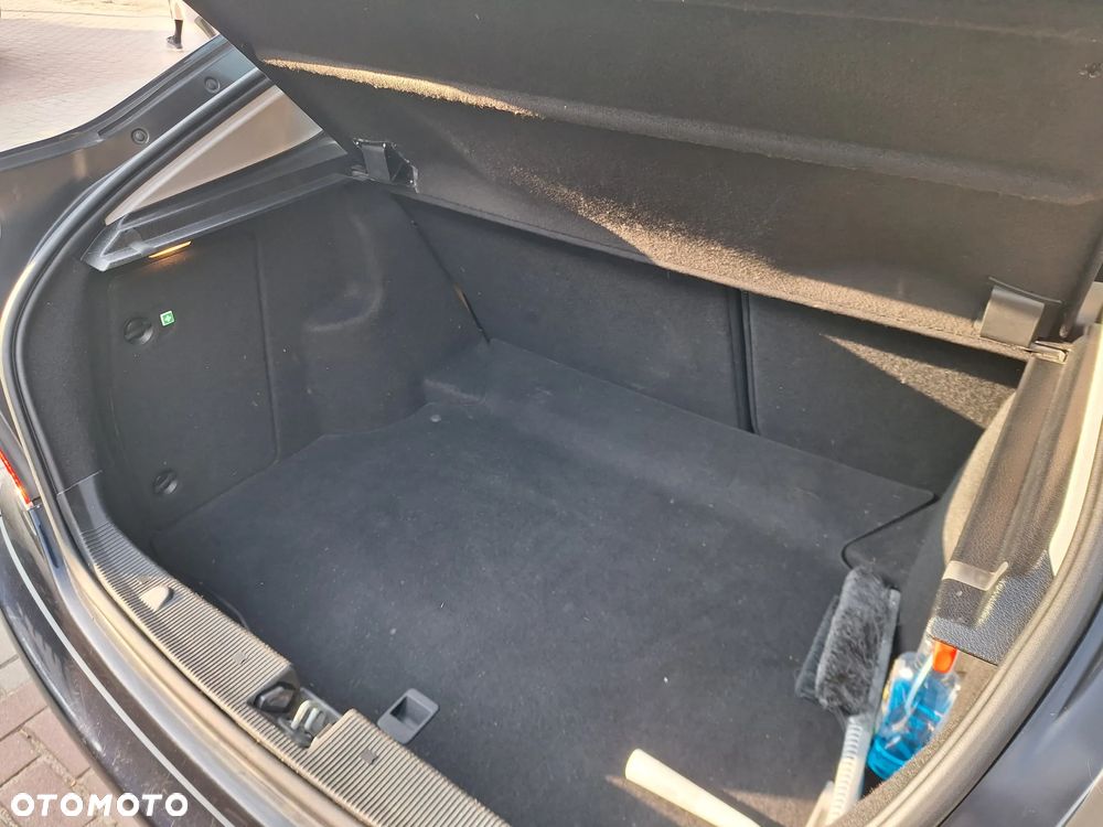 Mercedes-Benz Klasa C 180 Kompressor Sport Edition - 29