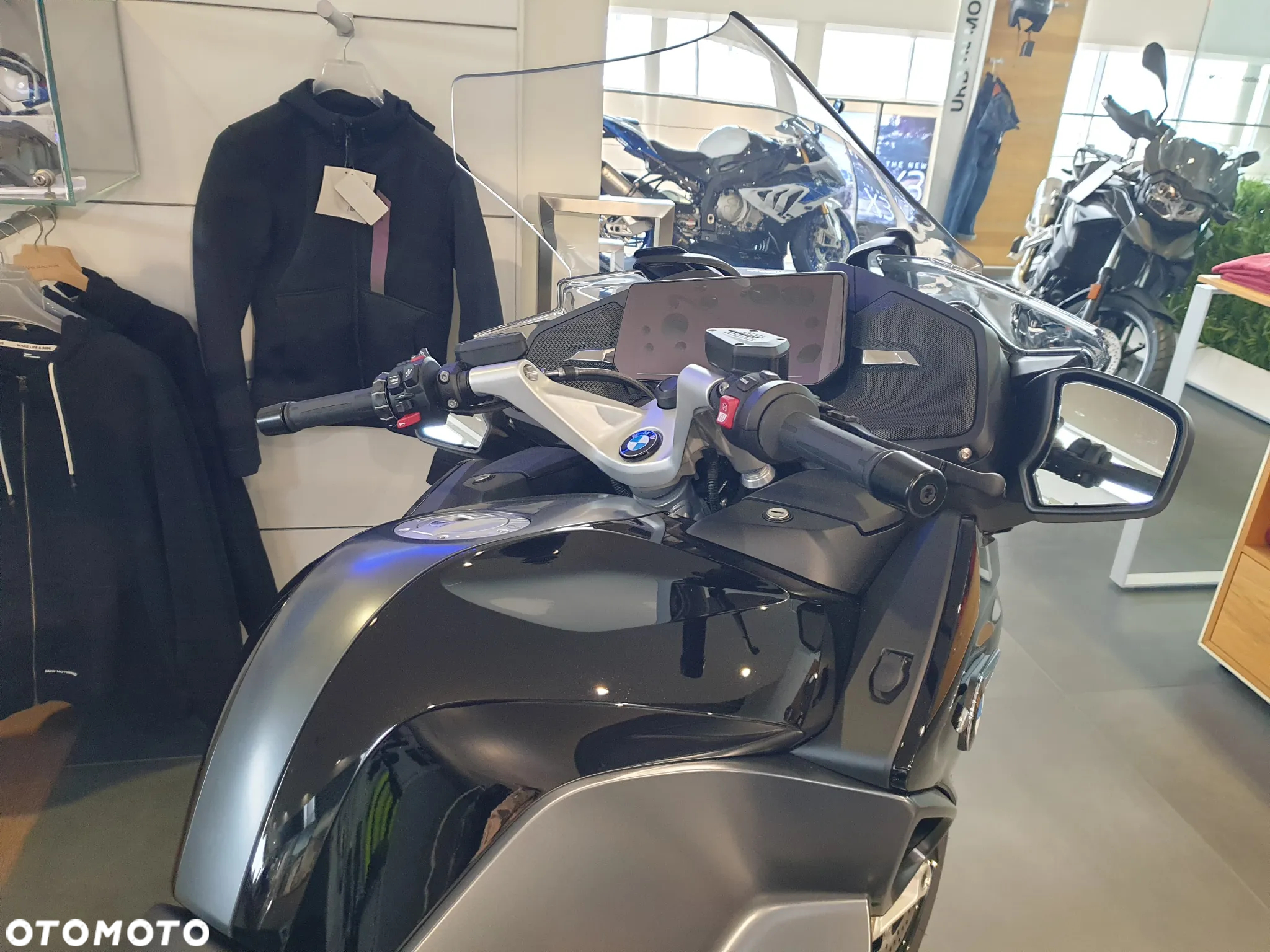 BMW R - 6