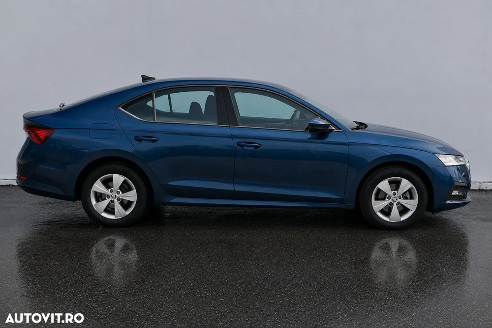 Skoda Octavia 2.0 TDI DSG Ambition - 9