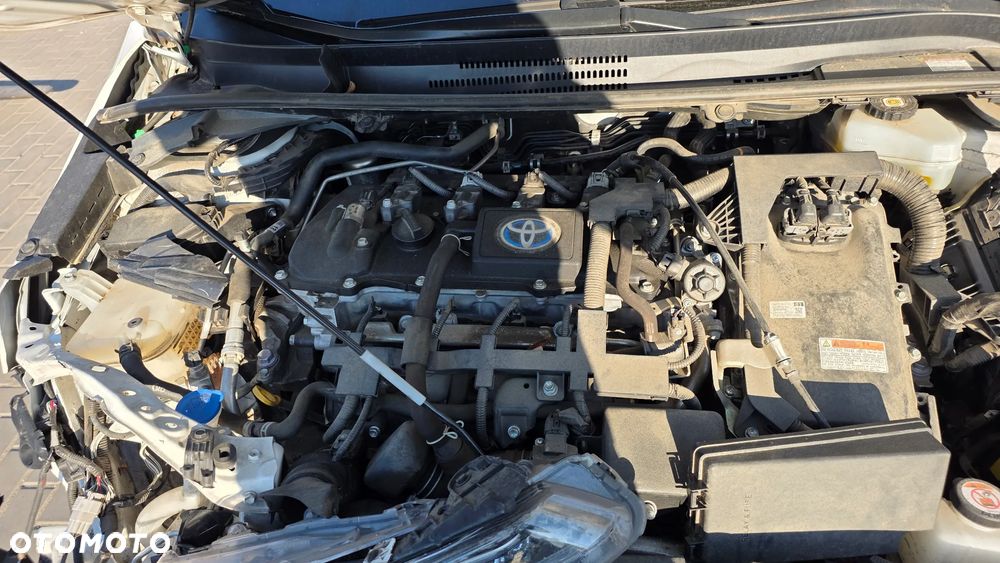 Toyota Corolla 1.8 Hybrid Comfort - 13