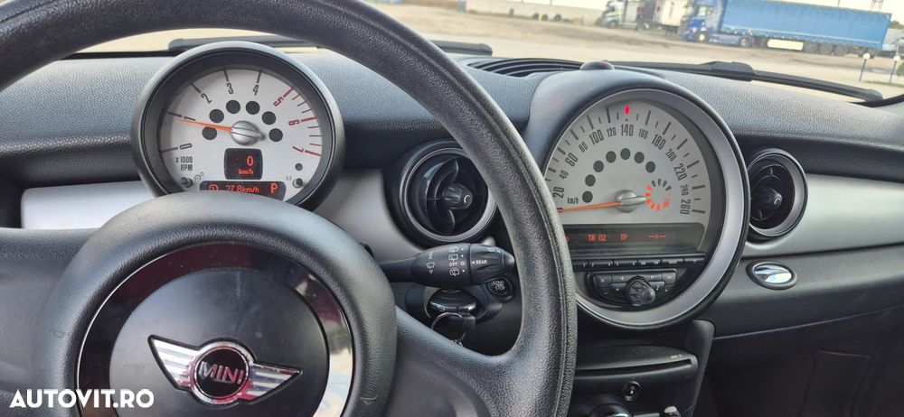 Mini Cooper D AT - 8