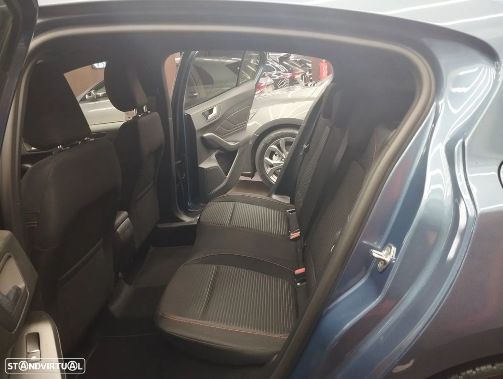 Ford Focus 1.0 EcoBoost MHEV ST-Line - 15