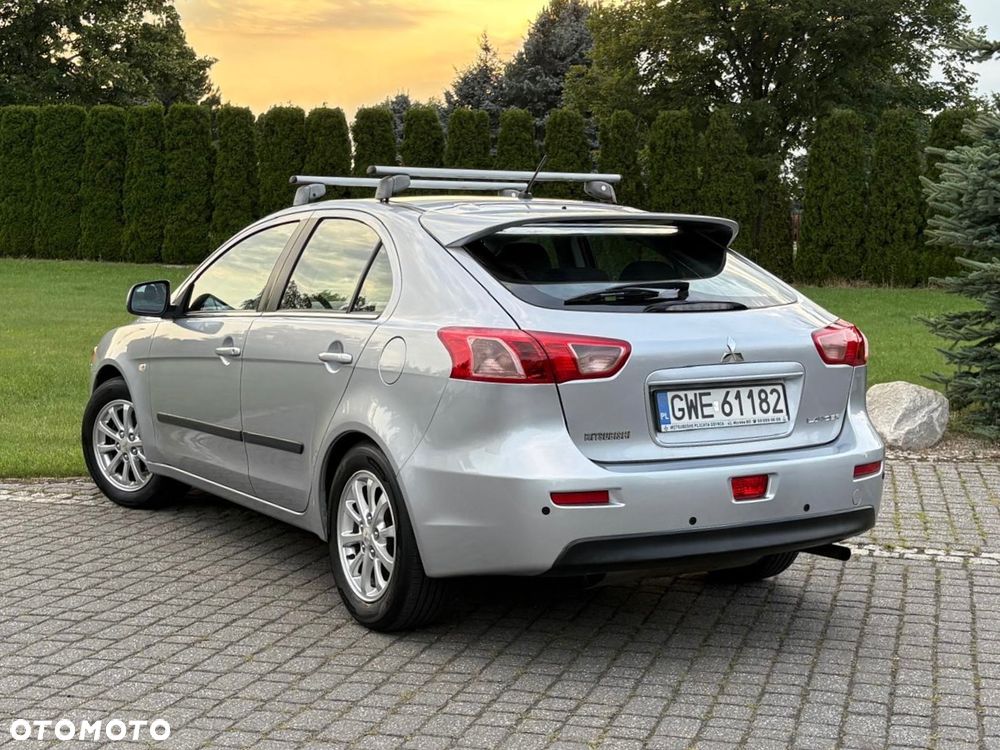 Mitsubishi Lancer 1.6 Invite - 9