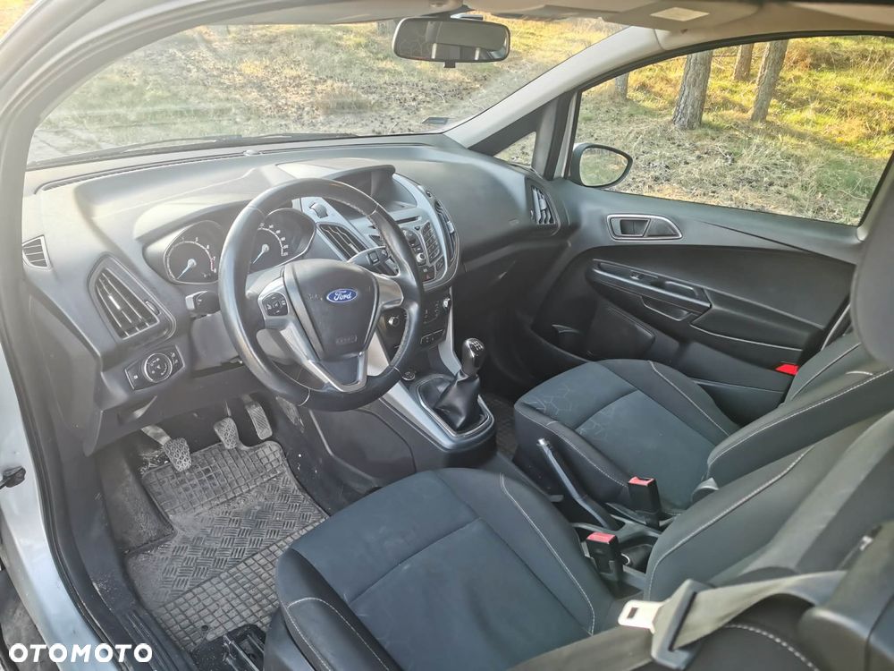Ford B-MAX - 19