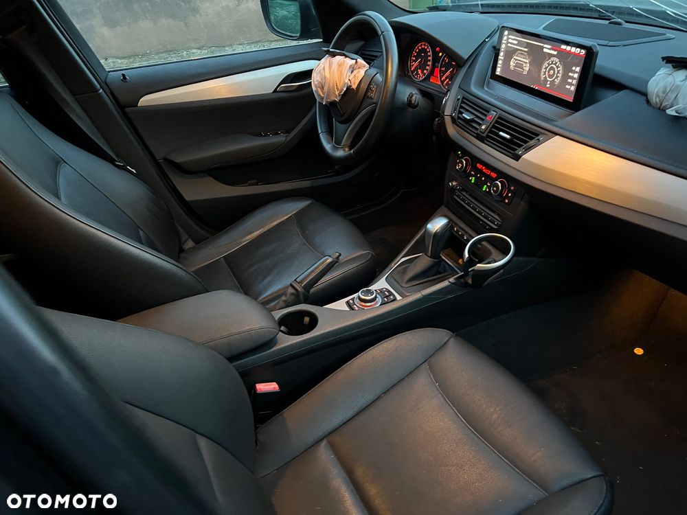 BMW X1 xDrive28i - 37