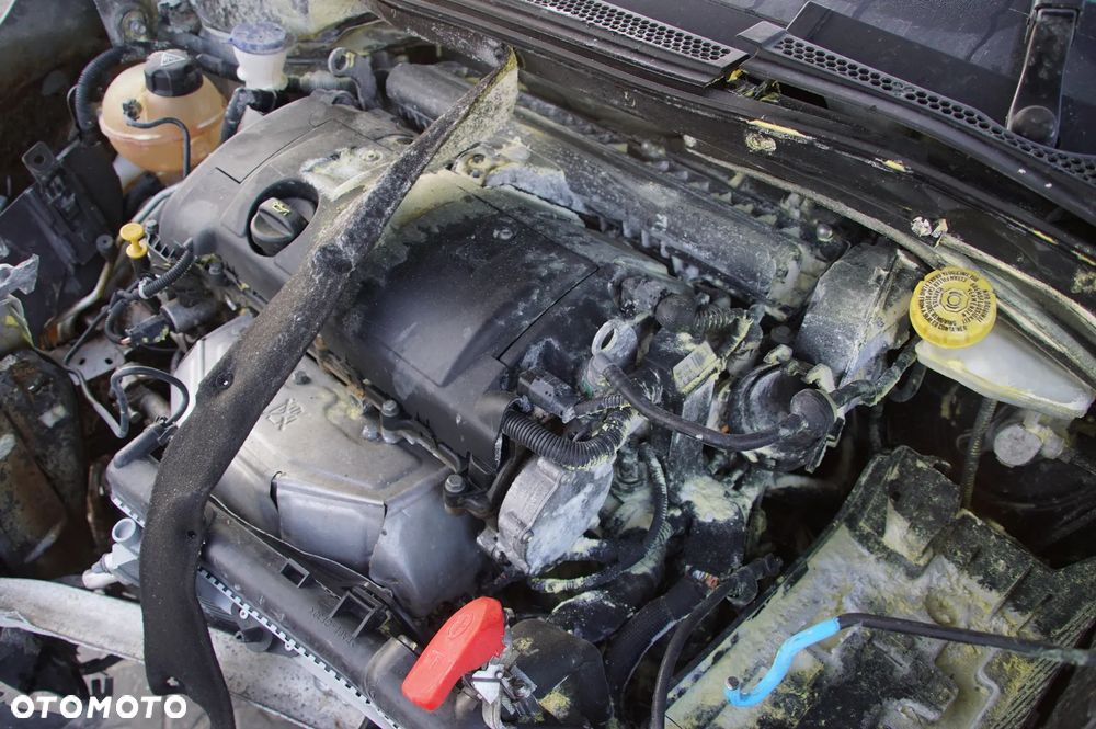 Auto na części - Peugeot 2008 I 1.6 VTi 120 KM 5F01 20ET03 KCA 2014R Silnik Skrzynia Drzwi Szyba Błotnik Zderzak Klapa Lampa Lusterko Relingi Deska Kokpit Sterownik Moduł Czujnik Licznik Wyświetlacz Kierownica - 17