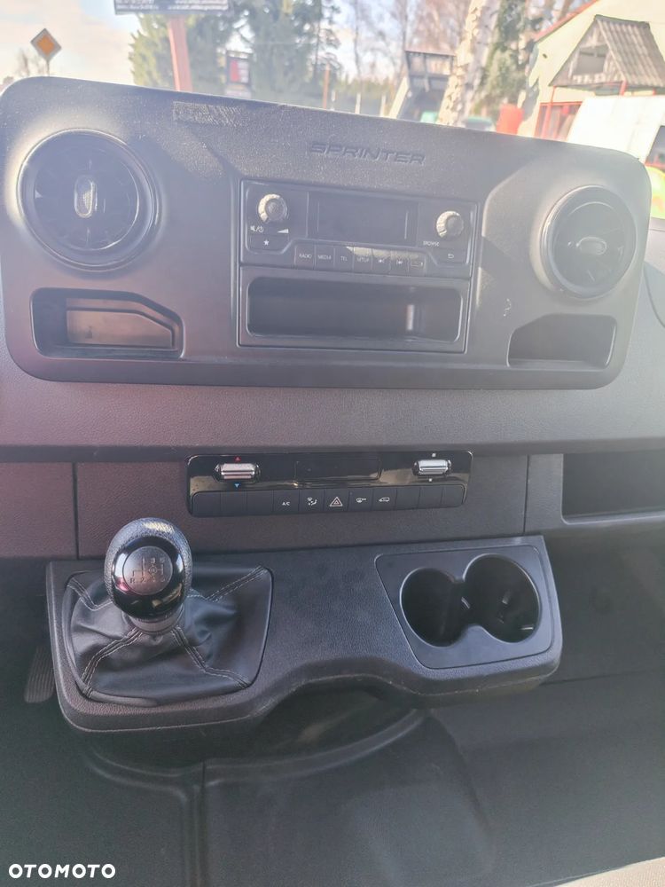 Mercedes-Benz SPRINTER - 19