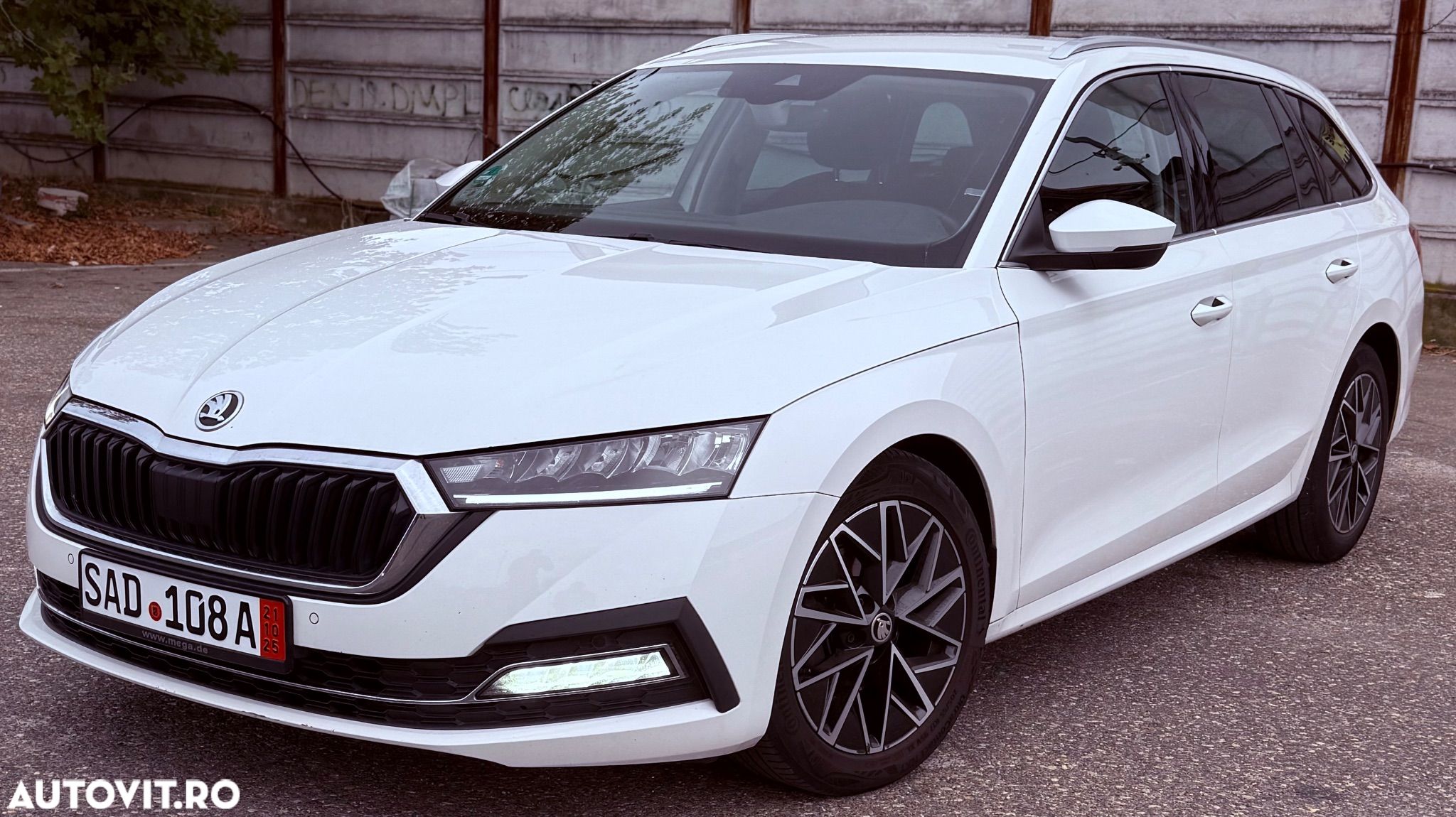 Skoda Octavia 2.0 TDI 150 CP DSG Sportline - 1