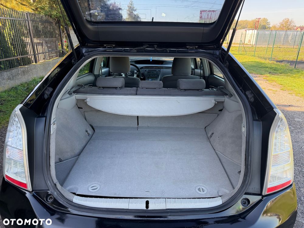 Toyota Prius - 18