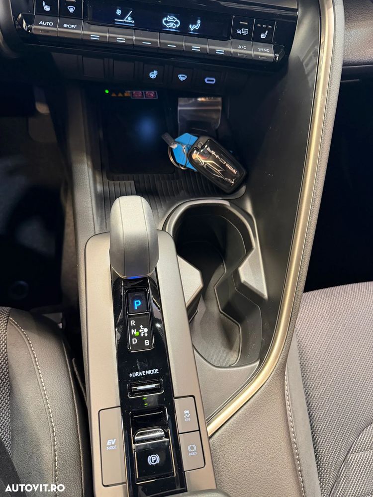 Toyota C-HR 1.8 HEV 140 CP 4x2 CVT Exclusive - 13