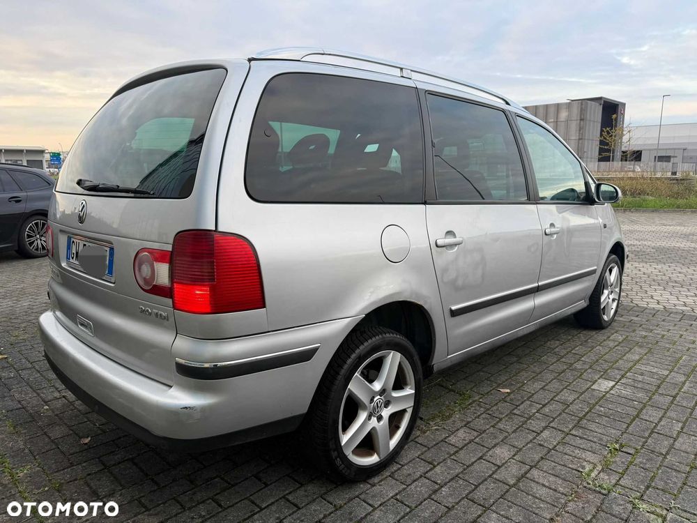Volkswagen Sharan - 3