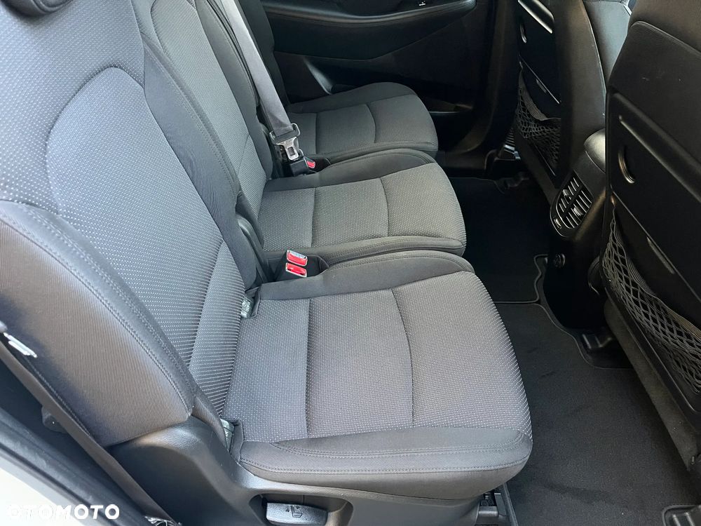 Kia Carens 2.0 GDI L 7os - 17