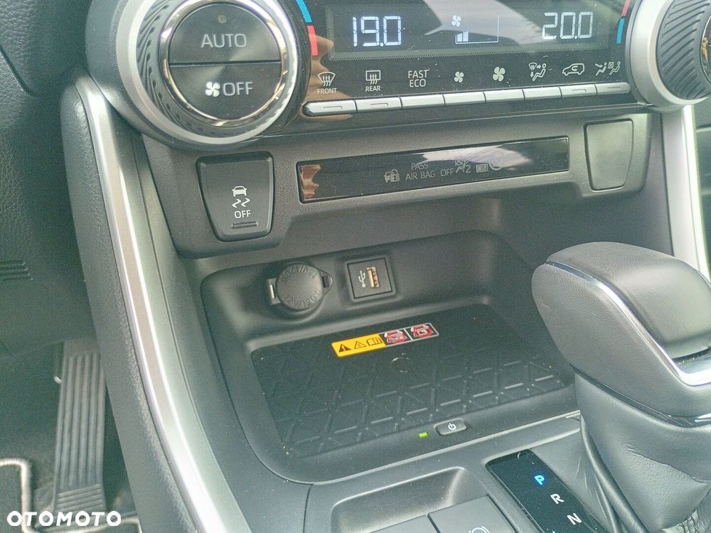 Toyota RAV4 - 20