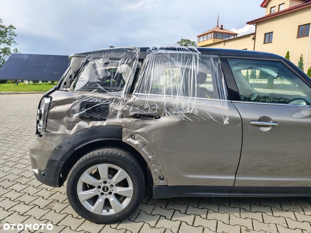 MINI Countryman Cooper Essential Trim - 17