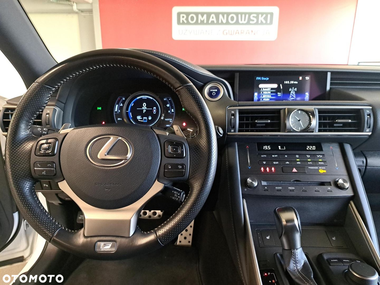 Lexus IS 300h F Sport Edition - 18