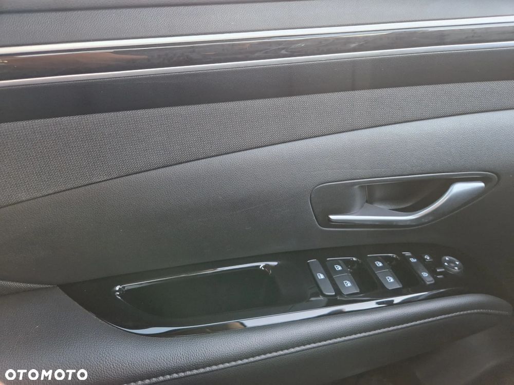 Hyundai Tucson 1.6 T-GDi Executive 2WD - 27