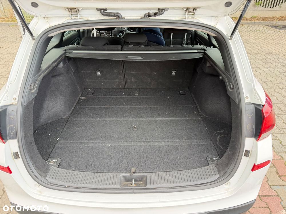 Hyundai i30 1.6 D Comfort - 7