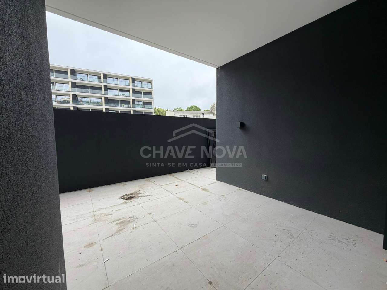 T1 Novo c/ Lugar de Garagem em Santa Marinha (VL8) - Grande imagem: 4/8