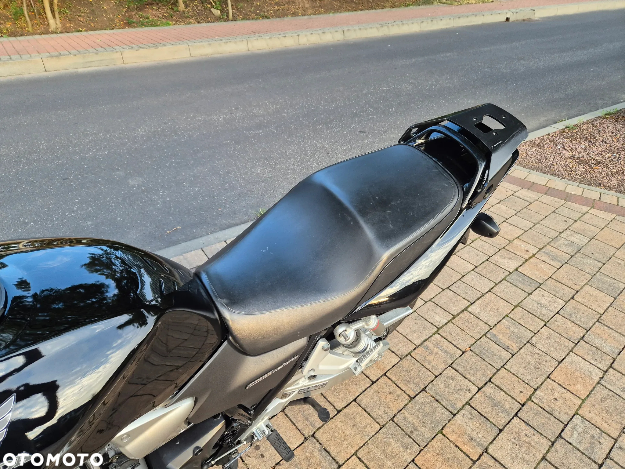 Honda CB - 10