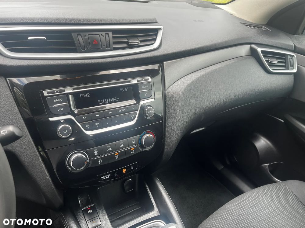 Nissan Qashqai 1.2 DIG-T Acenta - 23