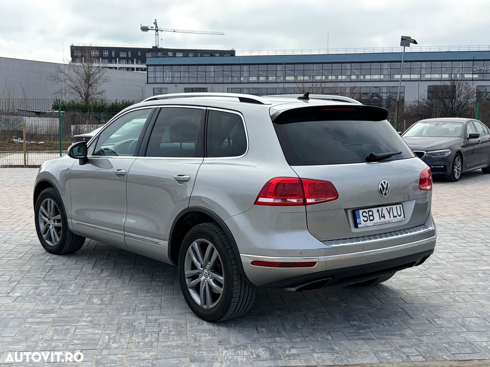 Volkswagen Touareg 3.0 V6 TDI SCR Blue Motion DPF Automatik Executive Edition - 4