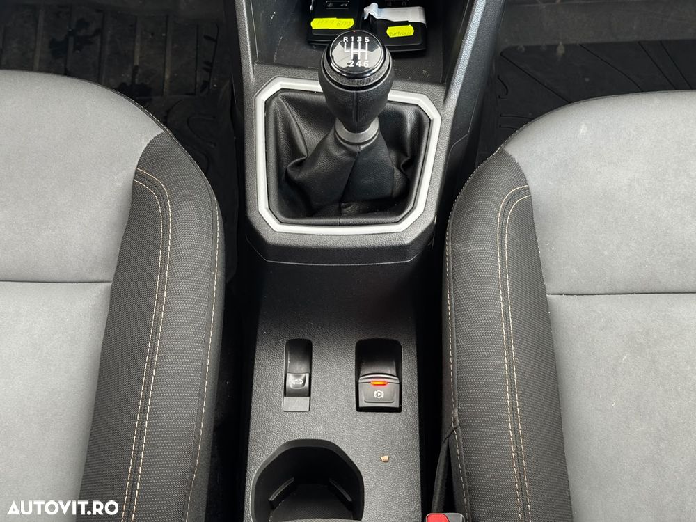Dacia Sandero TCe 90 MT5 Journey - 14