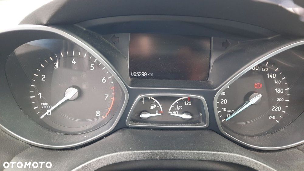 Ford Kuga - 15