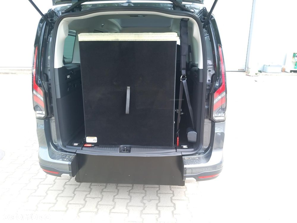 Ford Tourneo Connect Grand 2.0 EcoBlue Active - 19