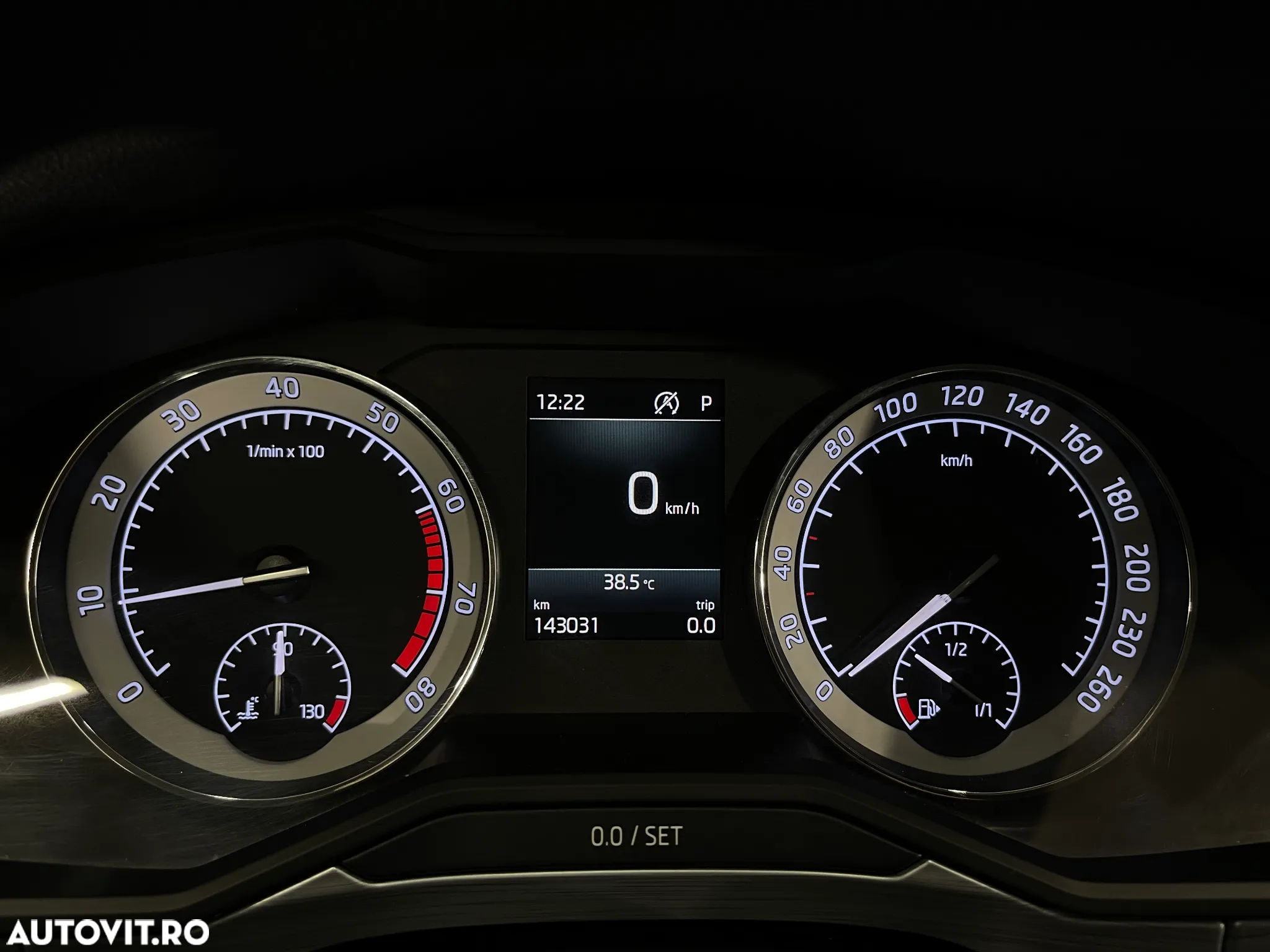 Skoda Superb 1.5 TSI DSG Ambition - 28