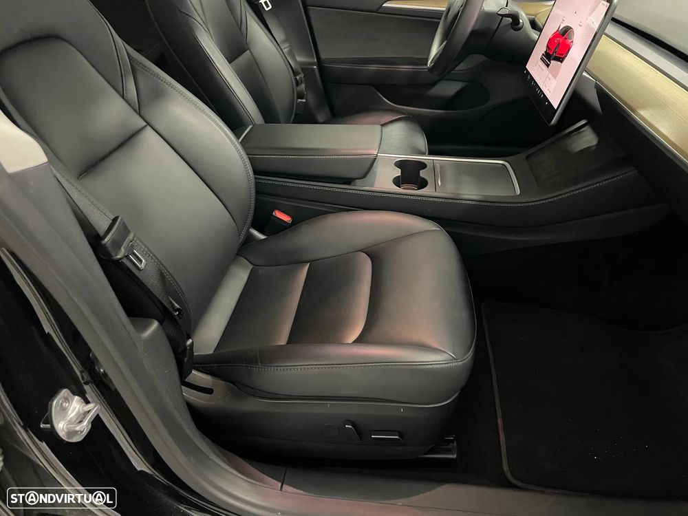 Tesla Model 3 Long Range Tração Traseira - 18