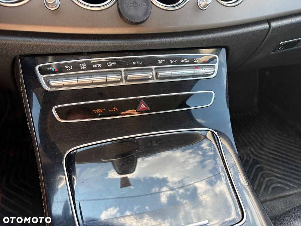 Mercedes-Benz Klasa E 200 d 9G-TRONIC Exclusive - 11